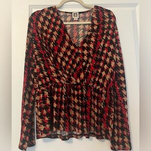 Stylish Women's Houndstooth V-Neck Top